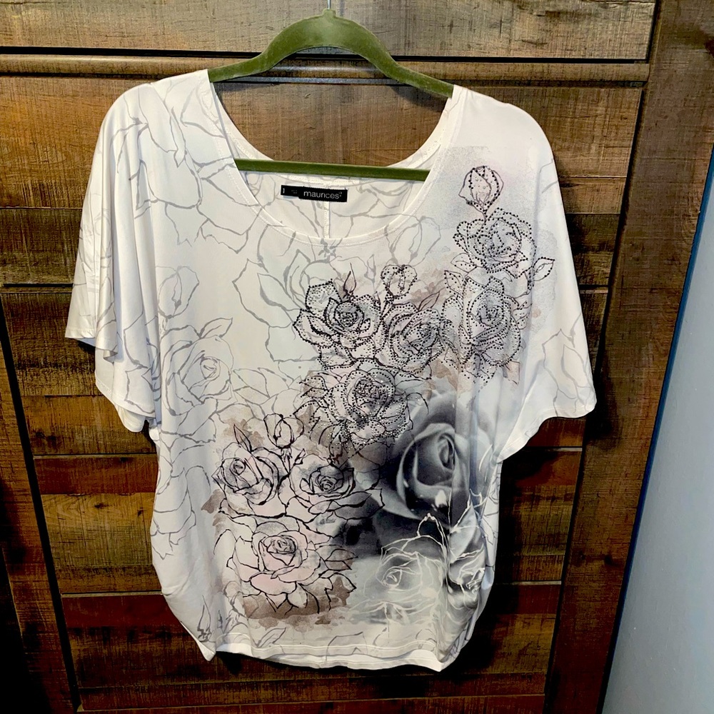 Size 1 (XL) Maurice’s top